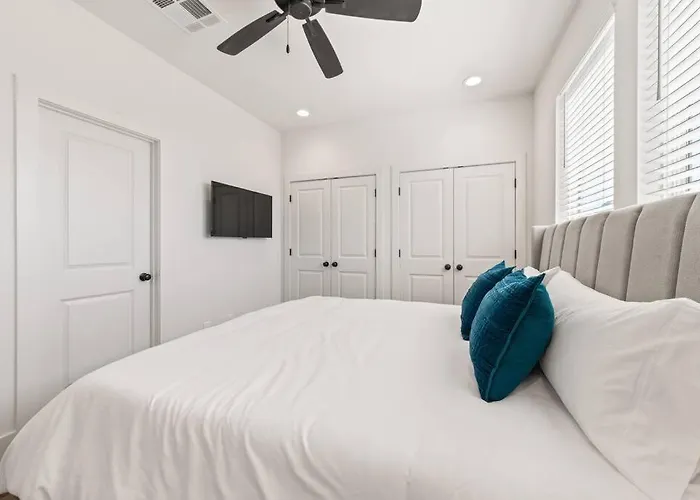 C'est Bon House/2 King Beds*cajun Luxury*coffee